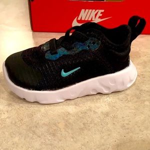 Nike Lucent BBY DRGN (TD) size 4 Toddler Shoes